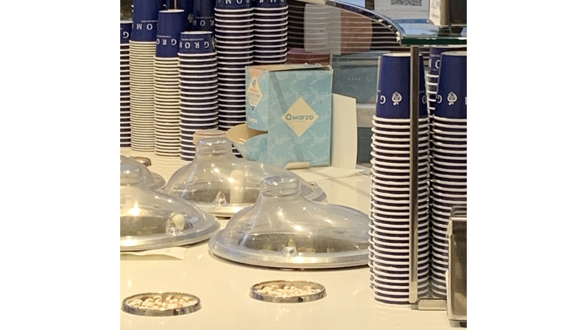 Qwarzo spoons in GROM ice cream scoop shop